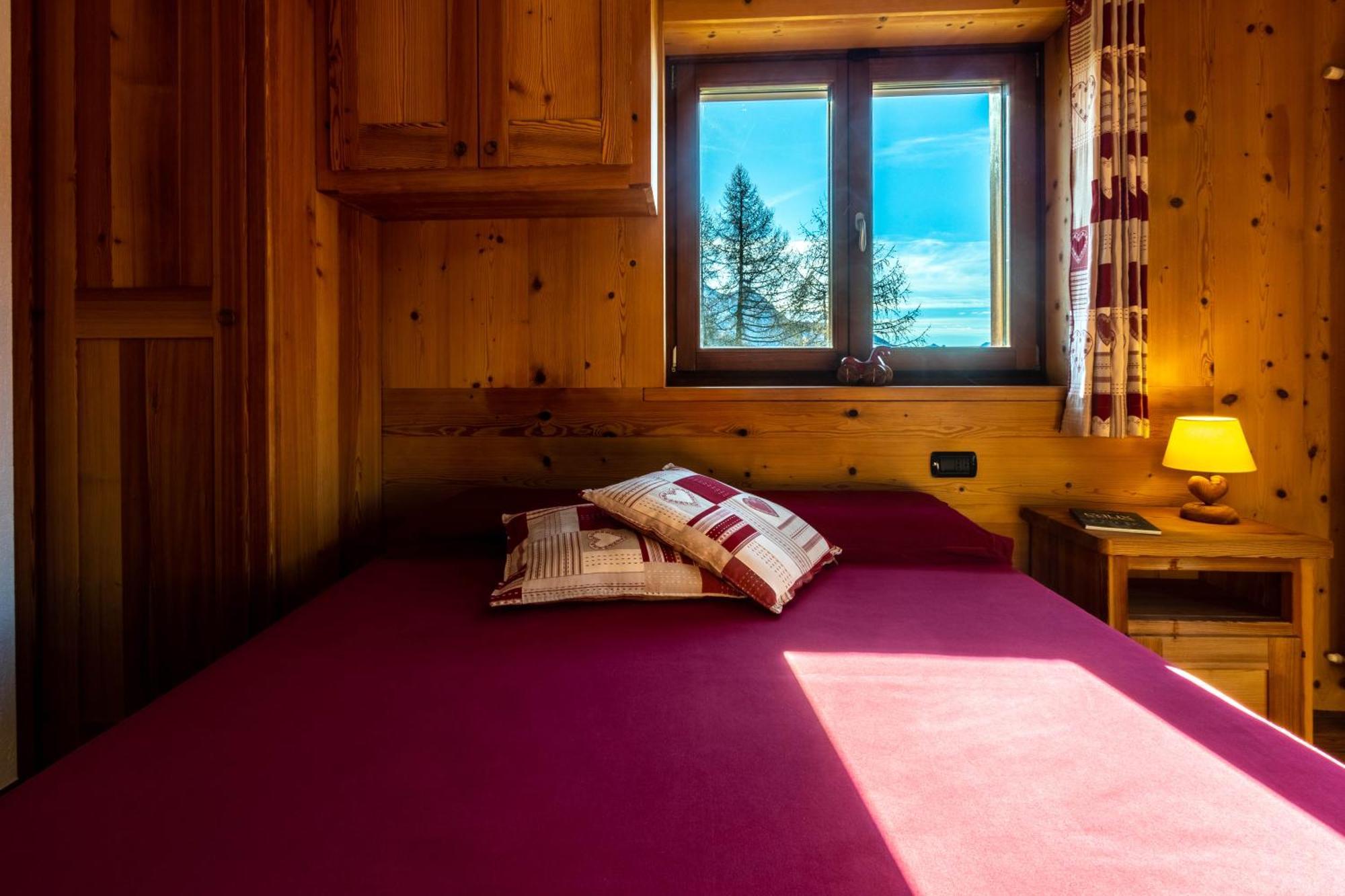 Le Coin Des Melezes - Nature & Trek - Camere In Baita Di Montagna Brusson Dış mekan fotoğraf